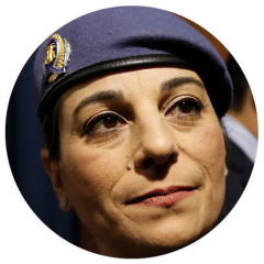 POLICIAL KATIA SASTRE